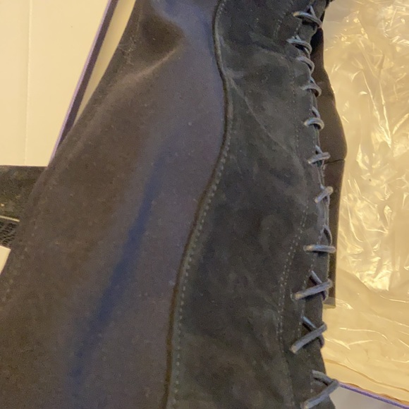 Stuart Weitzman knee length tie up boots - Picture 15 of 15